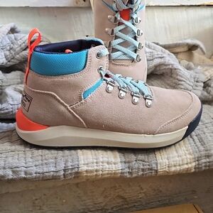 LL Bean Vista Leather Mountain Hiking Lace up Boot Shoe Women's sz 8  New in Box
